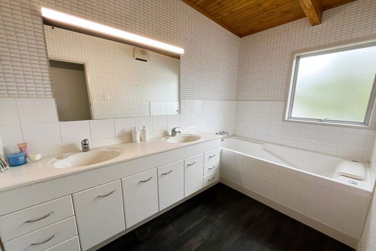 Photo of property in 9 Burn Road, Lynmore, Rotorua, 3010