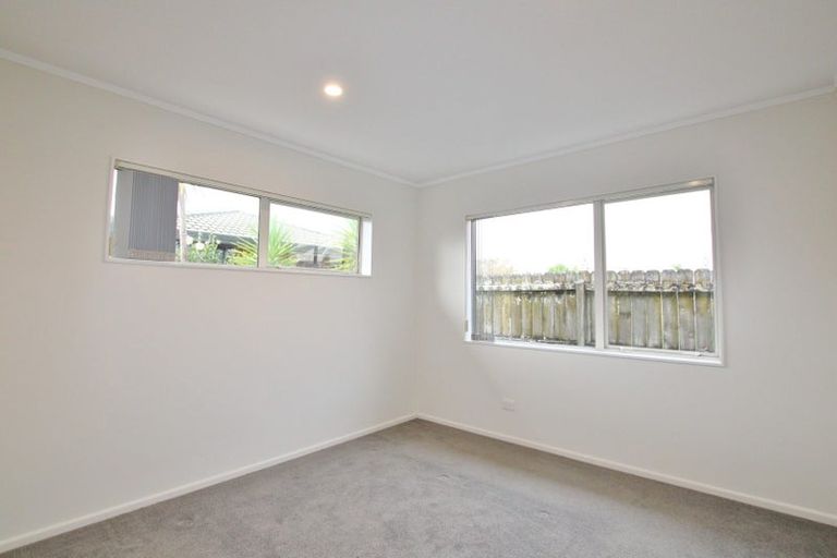 Photo of property in 9 Judd Place, Orewa, 0931