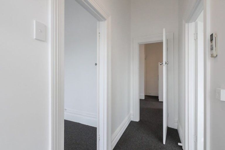 Photo of property in 114 Macandrew Road, South Dunedin, Dunedin, 9012