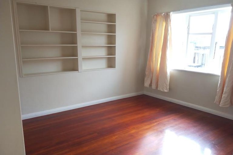 Photo of property in 39 Park Road, West End, Palmerston North, 4412