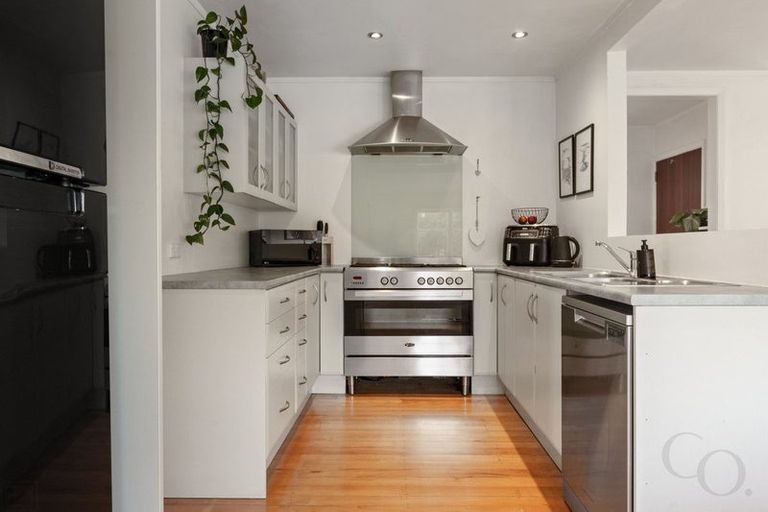 Photo of property in 24 Stirling Grove, Greerton, Tauranga, 3112