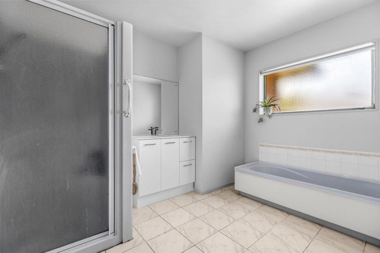 Photo of property in 7 Kalmia Dell, Mount Maunganui, 3116