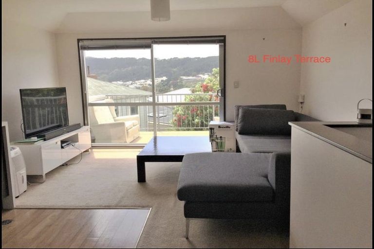 Photo of property in 8 Finlay Terrace, Mount Cook, Wellington, 6021