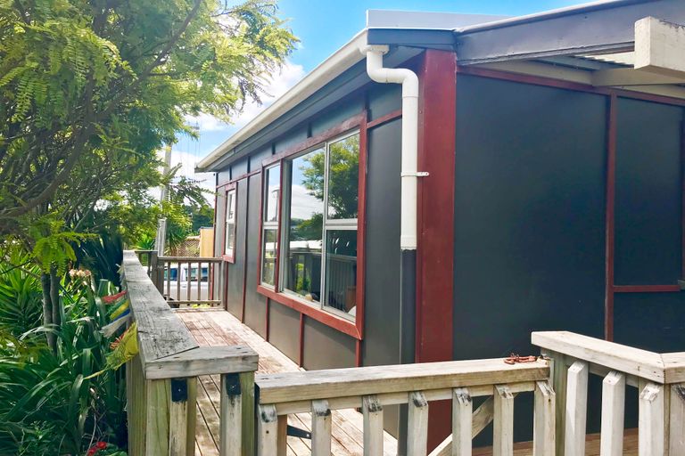 Photo of property in 7 Snowden Place, Raglan, 3225