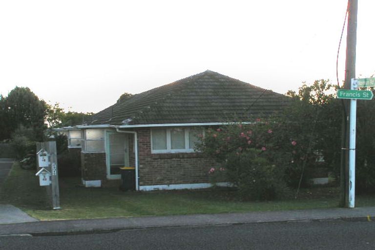 Photo of property in 2/47 Francis Street, Hauraki, Auckland, 0622