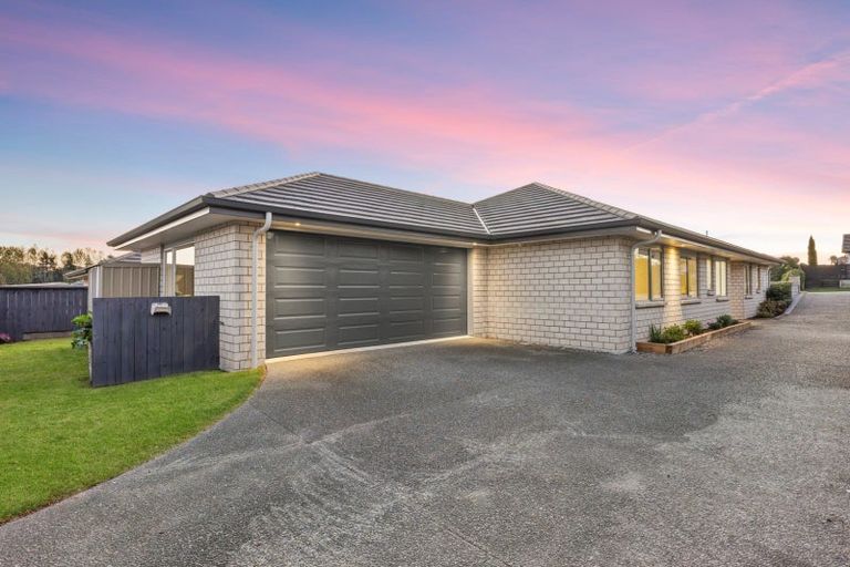 Photo of property in 1 Penetaka Heights, Pyes Pa, Tauranga, 3112