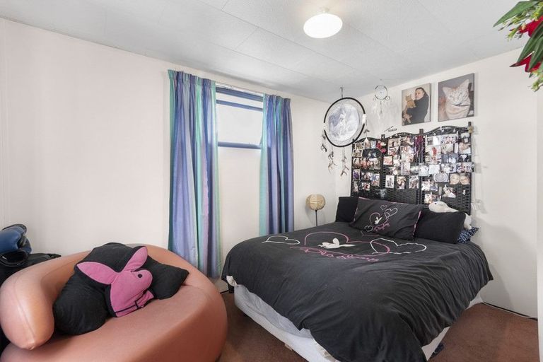 Photo of property in 37 Mcinnes Road, Weymouth, Auckland, 2103