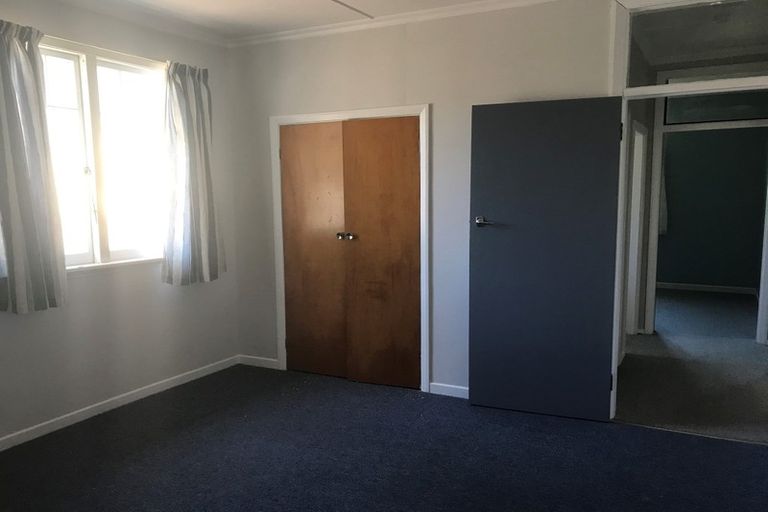 Photo of property in 63 Gladstone Street, Hawera, 4610