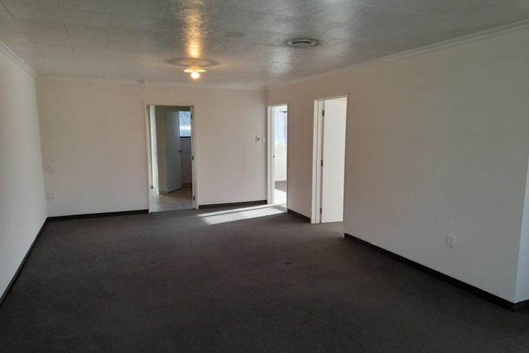 Photo of property in 1a Sylvia Street, Stratford, 4332