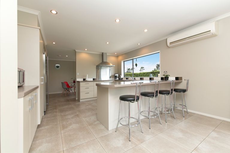 Photo of property in 18a Alexandra Street, Riverhead, 0820