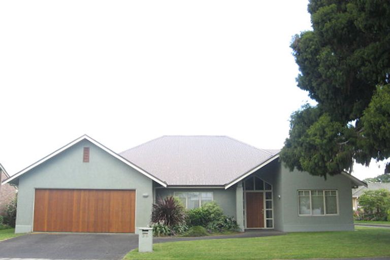 Photo of property in 38 Princes Street, Cambridge, 3434