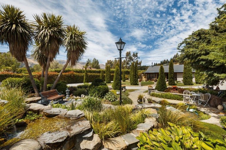 Photo of property in 55 Loach Road, Hawea Flat, Wanaka, 9382