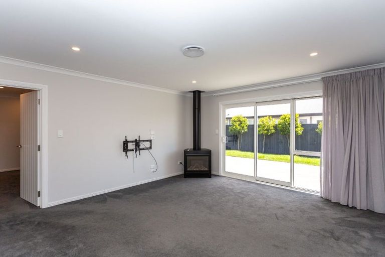 Photo of property in 110 Petries Road, Woodend, 7610