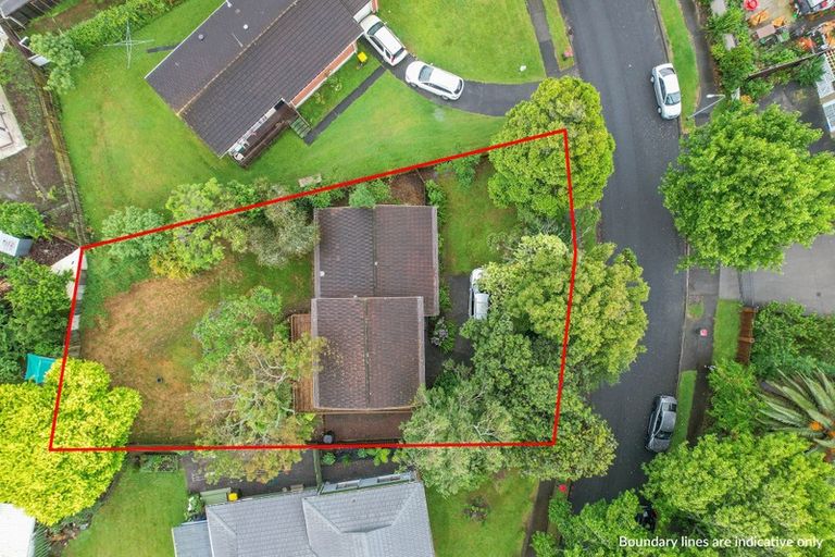 Photo of property in 9 Sikkim Crescent, Clover Park, Auckland, 2019