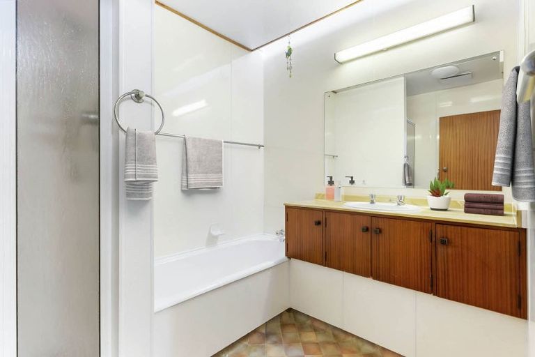 Photo of property in 3/31 The Parade, Bucklands Beach, Auckland, 2012