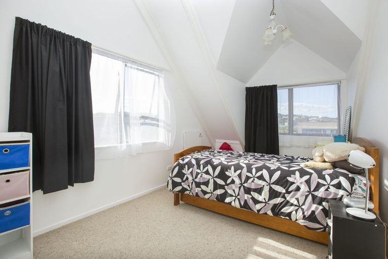 Photo of property in 16 Matangi Terrace, Snells Beach, 0920