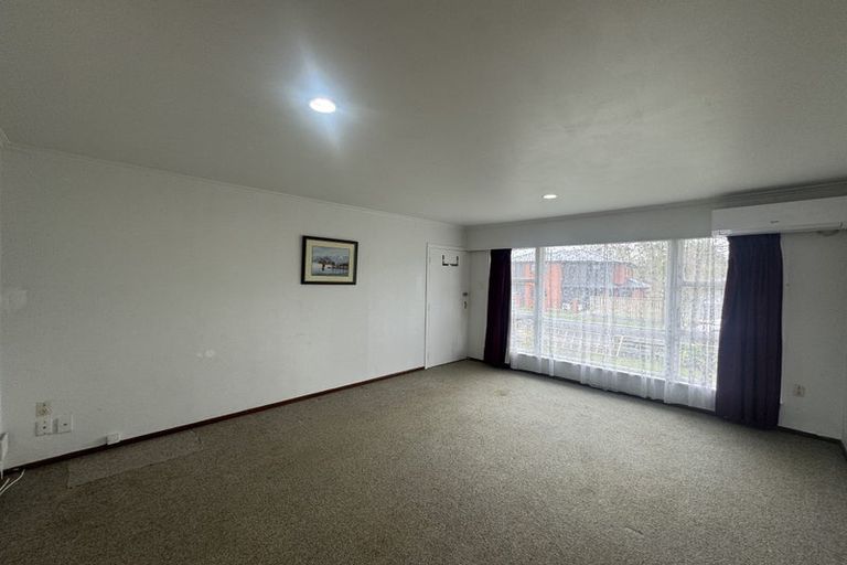 Photo of property in 23 Southsea Crescent, Silverdale, Hamilton, 3216
