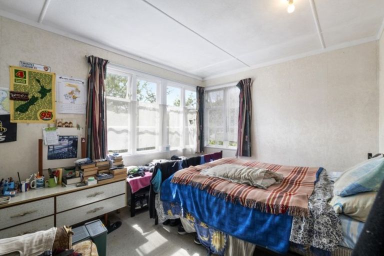 Photo of property in 180 Naenae Road, Naenae, Lower Hutt, 5011