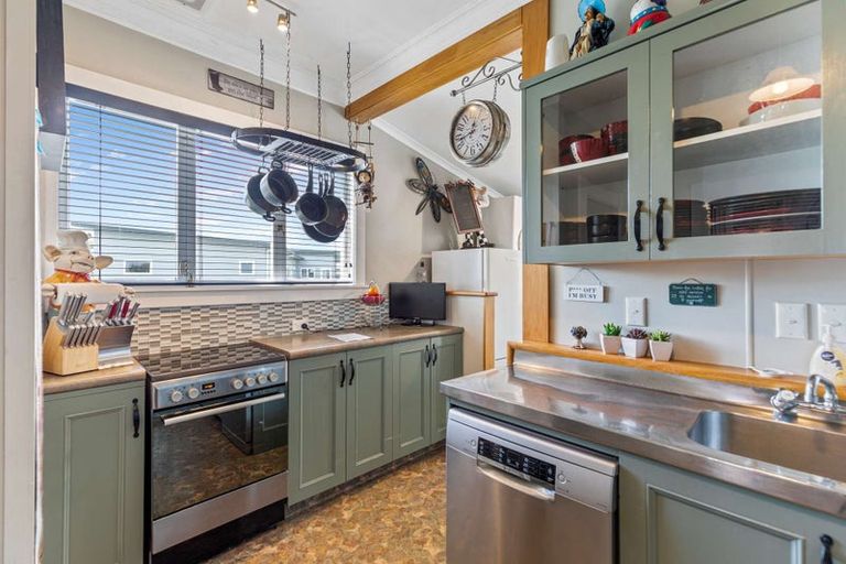 Photo of property in 9 Maunder Street, Marton, 4710