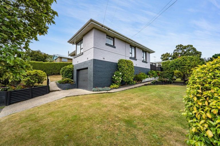 Photo of property in 16 Tomkins Street, Green Island, Dunedin, 9018
