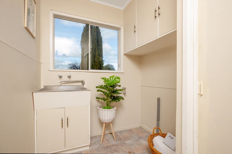 Photo of property in 404 High Street South, Carterton, 5713