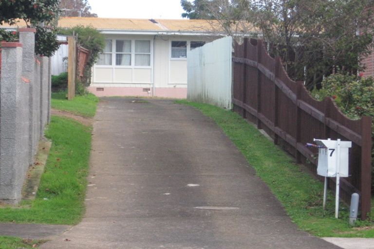 Photo of property in 7 Sutton Crescent, Papatoetoe, Auckland, 2025