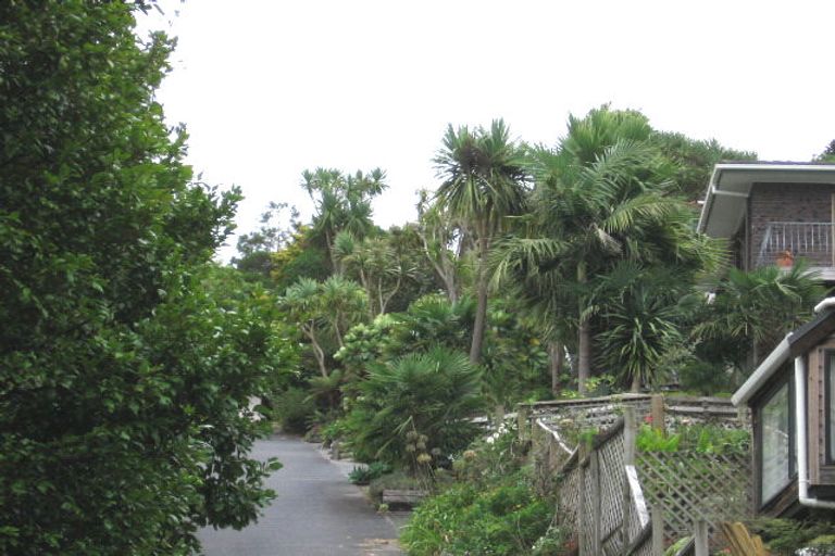 Photo of property in 49 Rosecamp Road, Beach Haven, Auckland, 0626