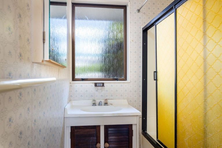 Photo of property in 70 Pembroke Street, Westown, New Plymouth, 4310