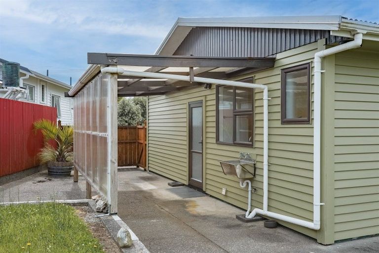 Photo of property in 4a Derby Street, Westport, 7825