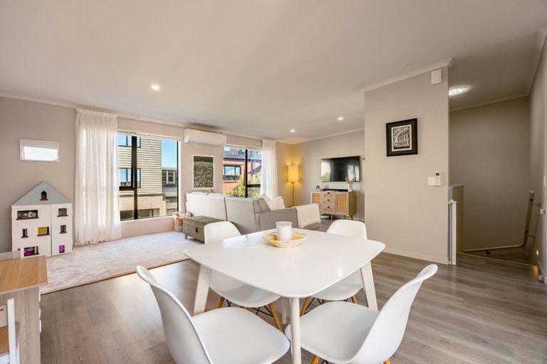 Photo of property in 16 Kerewhenua Crescent, Hobsonville, Auckland, 0616