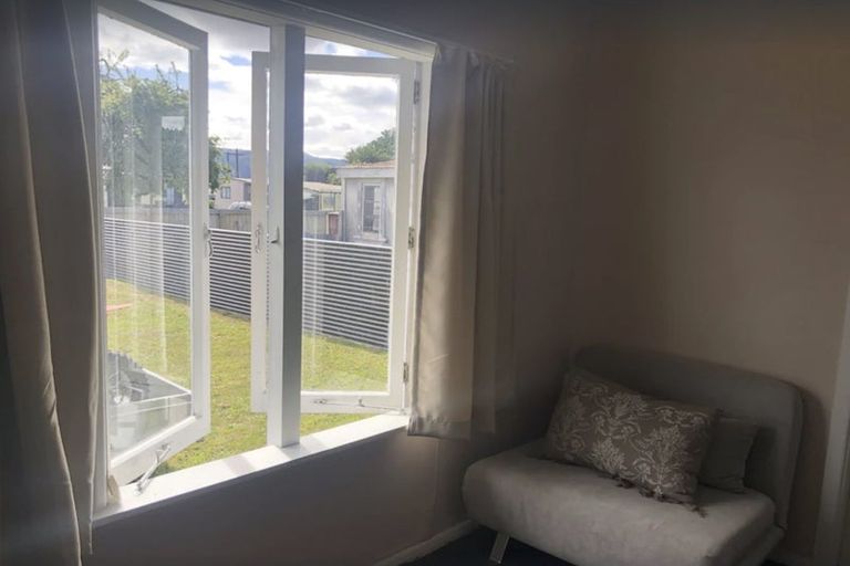 Photo of property in 22 Rangatira Drive, Mangakino, 3421