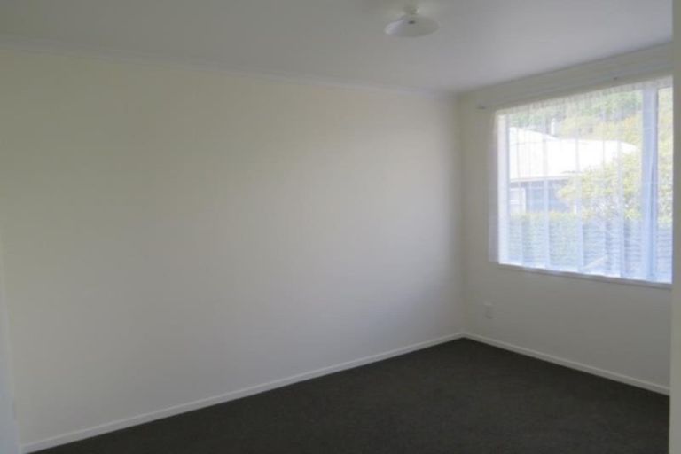 Photo of property in 8 Simons Street, Moturoa, New Plymouth, 4310