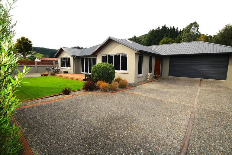 Photo of property in 300a Gladstone Road North, Mosgiel, 9092