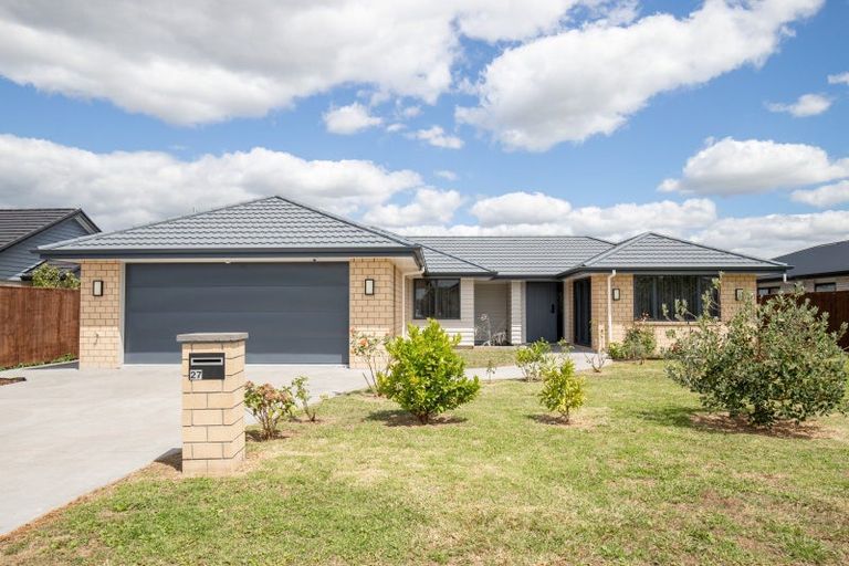 Photo of property in 27 Costello Drive, Ngatea, 3503