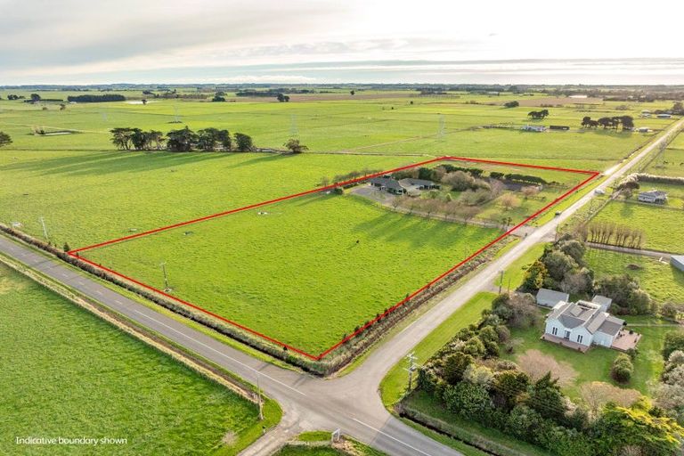 Photo of property in 11 Mckenzie Settlement Road, Kairanga, Palmerston North, 4475