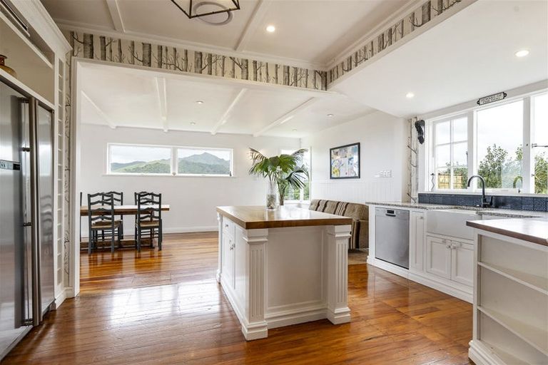 Photo of property in 207 Upper Pitone Road, Pitone, New Plymouth, 4374