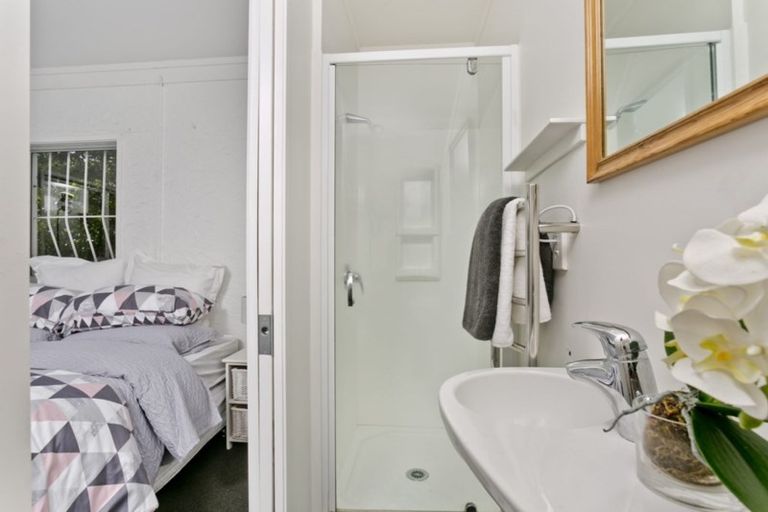 Photo of property in 65 Churchill Road, Murrays Bay, Auckland, 0630