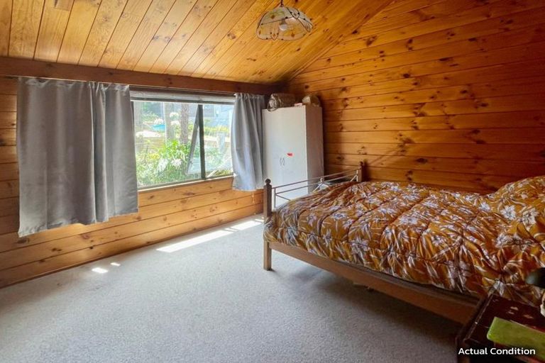 Photo of property in 1/457a Glenfield Road, Glenfield, Auckland, 0629