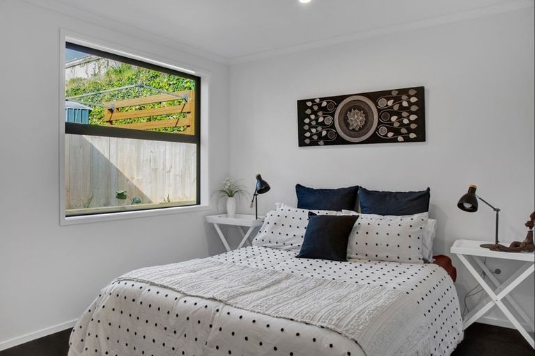 Photo of property in 71 Cyrus Street, Whalers Gate, New Plymouth, 4310