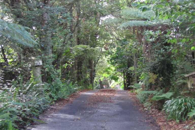 Photo of property in 70 Park Road, Titirangi, Auckland, 0604