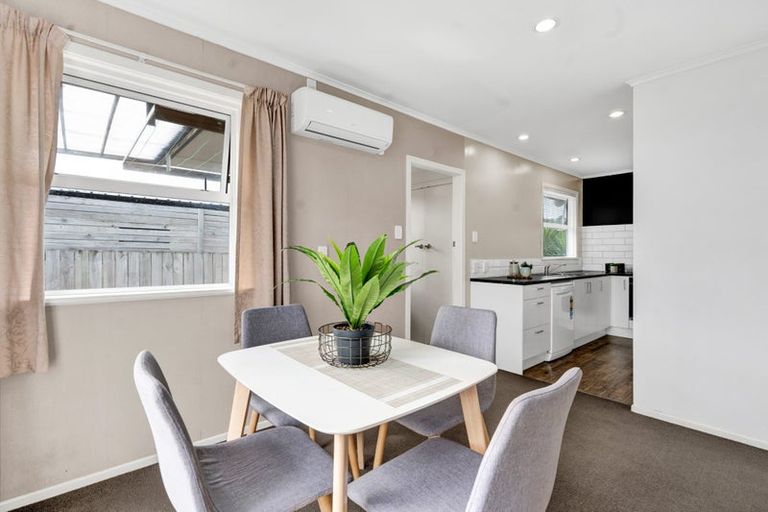 Photo of property in 17 Rainsford Street, Moturoa, New Plymouth, 4310