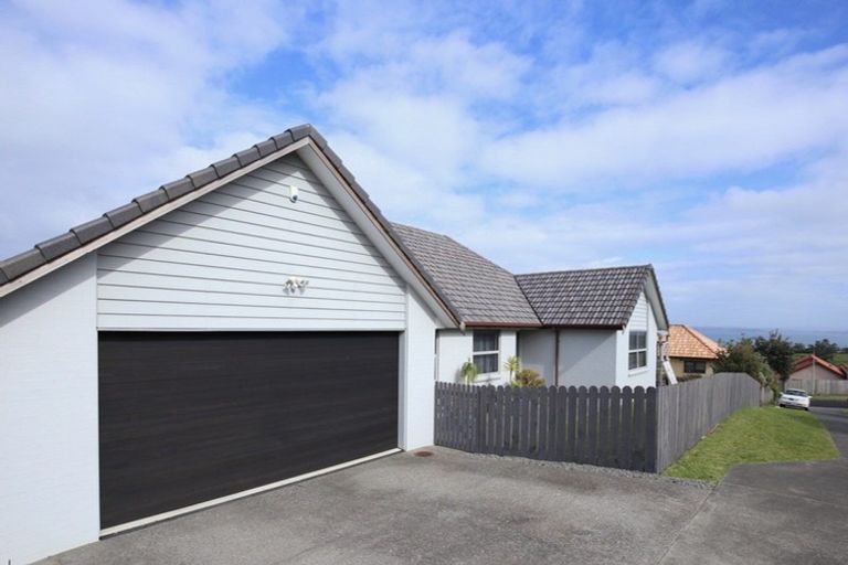 Photo of property in 119 Alec Craig Way, Gulf Harbour, Whangaparaoa, 0930