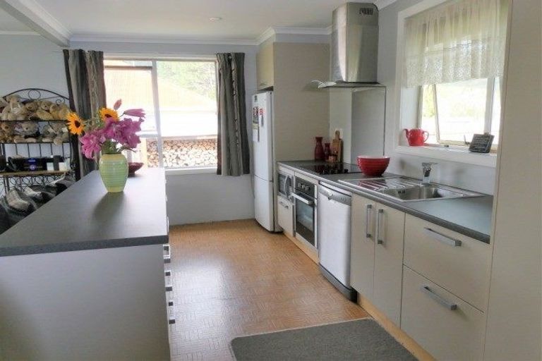 Photo of property in 16 Mawhera Street, Dobson, Greymouth, 7805