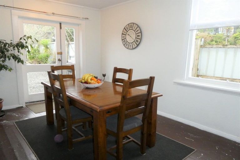 Photo of property in 19 Winnie Street, Greymouth, 7805