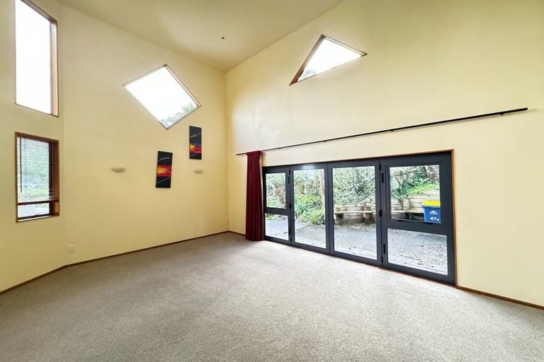 Photo of property in 49b Noeleen Street, Glenfield, Auckland, 0629