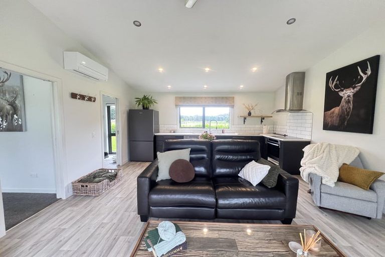 Photo of property in 67 Whitemans Valley Road, Whitemans Valley, Upper Hutt, 5371