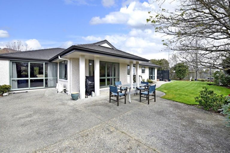 Photo of property in 19 Aratia Way, Richmond, 7020