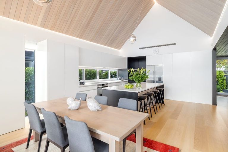 Photo of property in 5 Wroxton Terrace, Merivale, Christchurch, 8014