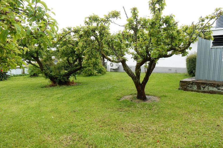 Photo of property in 2 Percy Street, Weston, Oamaru, 9401