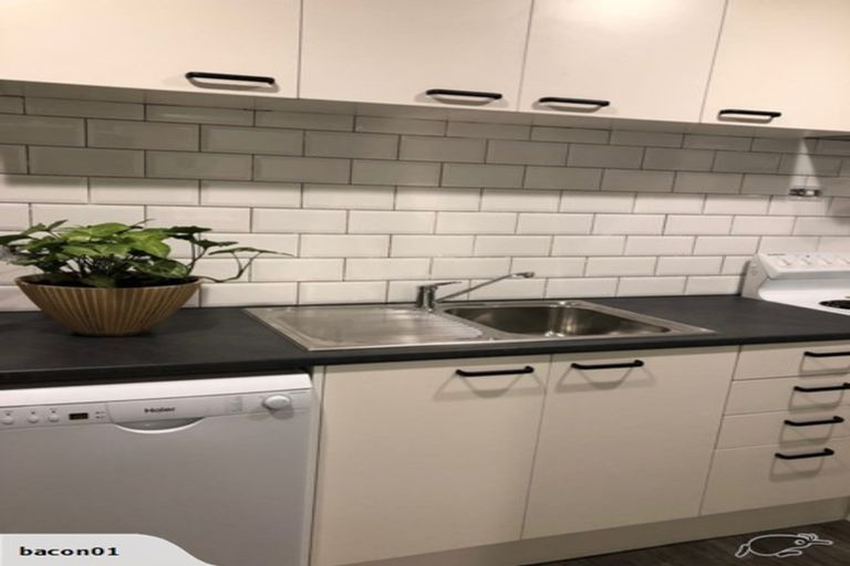 Photo of property in 10/13 Thames Street, Claudelands, Hamilton, 3214